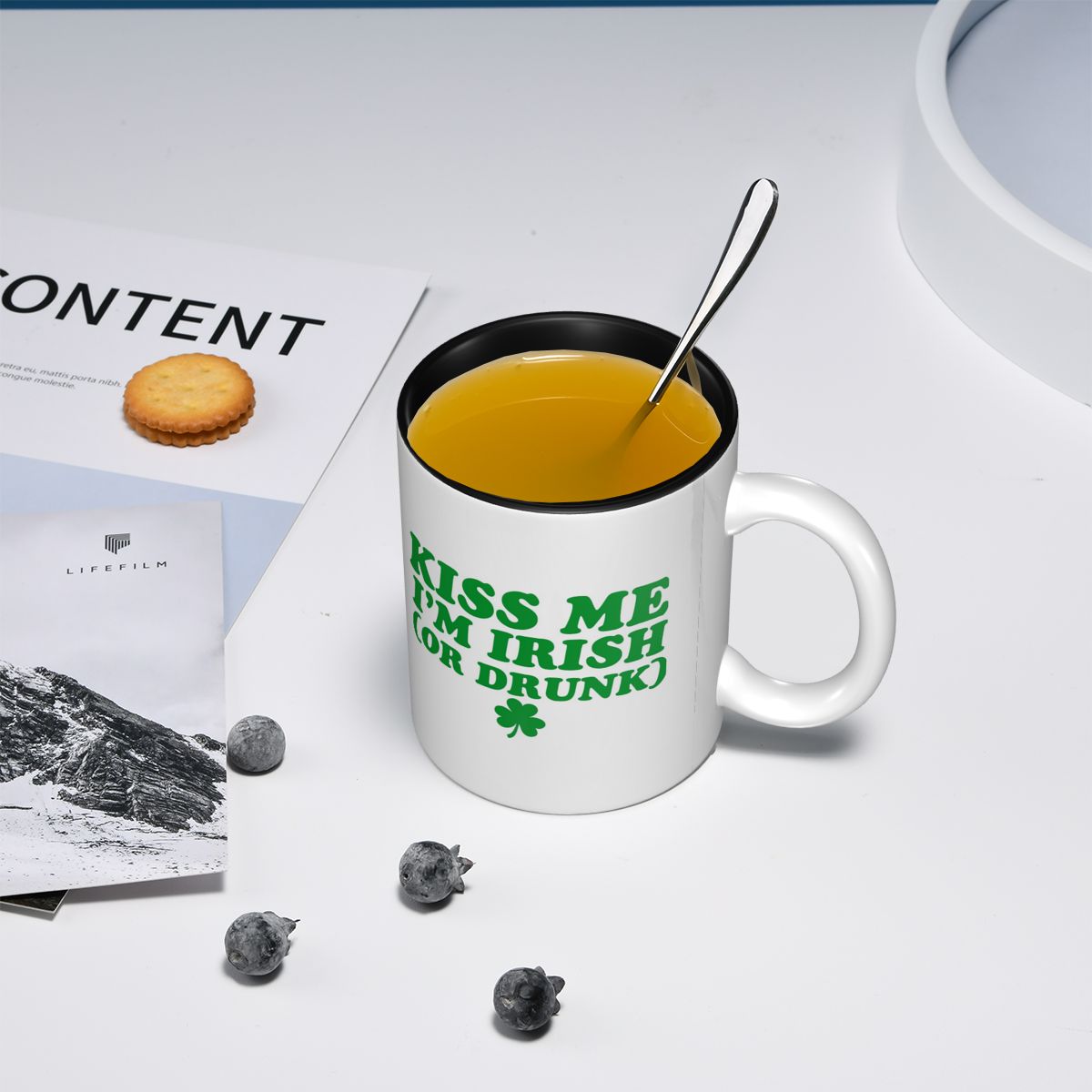 Cium Aku Aku Orang Irlandia Mu - Coffee Tea You And Me ulasan dan harga